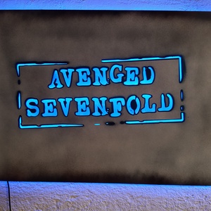 Artă murală iluminată Avenged Sevenfold - casă & stil de viață - accesorii pentru decorat casa - decorațiuni de pereți, decorațiuni suspendate - scrisuri pe perete - Artynos.ro