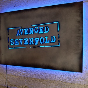 Artă murală iluminată Avenged Sevenfold - casă & stil de viață - accesorii pentru decorat casa - decorațiuni de pereți, decorațiuni suspendate - scrisuri pe perete - Artynos.ro