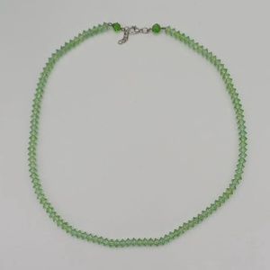 Colier din margelute de sticla verzi � design delicat, Bijuterii, Coliere, Coliere din pietre semipretioase, Confectionarea bijuteriilor, ARTYNOS