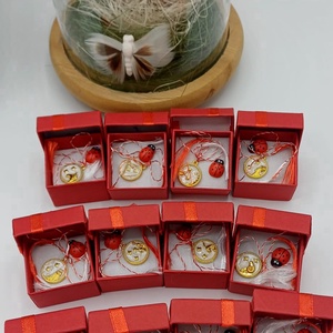 Mărțișorul este simbolul primăverii, al norocului și al gândurilor bune. Fiecare semn zodiacal poartă o energie unică,  - bijuterii - mărțișor - Artynos.ro