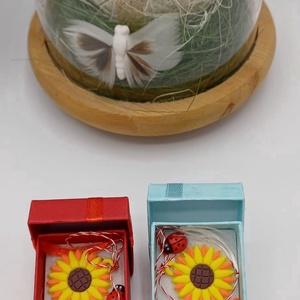 Martisor floare si buburuza - bijuterii - mărțișor - Artynos.ro