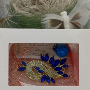 Martisor stil elegant  decorativ model frunză � accente albastre, - bijuterii - mărțișor - Artynos.ro