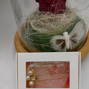 Mărțișor � Clamă de păr decorativă cu perle, model floral elegant - bijuterii - mărțișor - Artynos.ro