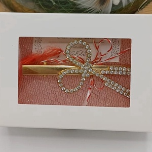 Mărțișor � Clamă de păr decorativă cu pietre, model elegant - bijuterii - mărțișor - Artynos.ro