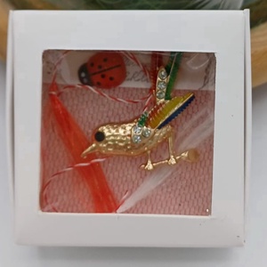 Martisor pasare decorativa aurie � simbol al libertatii si norocului, Bijuterii, Martisor, Altele, ARTYNOS