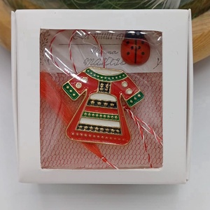 Martisor rochie traditionala romaneasca � simbol al identitatii si norocului, Bijuterii, Martisor, Altele, ARTYNOS