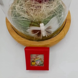 Mărțișor Fluturasii veseli � tablou decorativ suspendat, simbol al bucuriei. - bijuterii - mărțișor - Artynos.ro