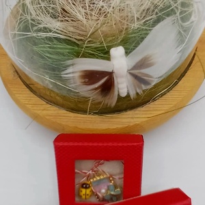 Mărțișor Fluturasii veseli � tablou decorativ suspendat, simbol al bucuriei. - bijuterii - mărțișor - Artynos.ro