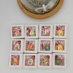 Mărțișoare cu flori � colecție elegantă, simbol al primăverii - bijuterii - mărțișor - Artynos.ro