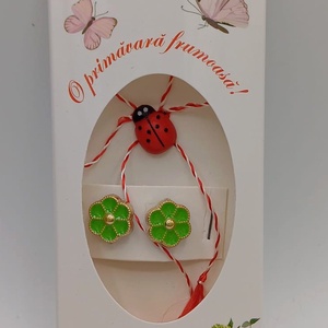 Butoni de camasa ,1 pereche tip martisor � floare verde deschis cu buburuza,se poarta tot anul - Artynos.ro