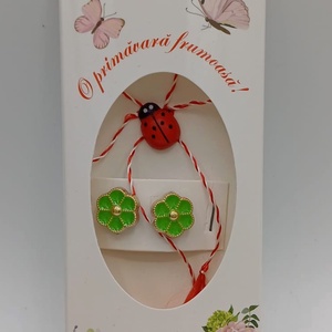 Butoni de cămașă ,1 pereche tip mărțișor � floare verde deschis cu buburuză,se poarta tot anul - bijuterii - mărțișor - Artynos.ro