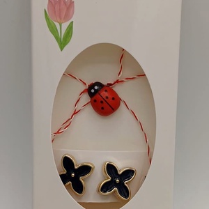 Butoni de cămașă 1 pereche,tip mărțișor � floare neagra cu buburuză ,se poarta tot anul la haine - bijuterii - mărțișor - Artynos.ro