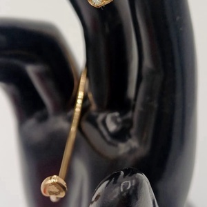 Bratara metalica culoare aurie – design elegant, Bijuterii, Bratari, Bratari impletite, Confectionarea bijuteriilor, Bratara metalica culoare aurie – design elegant
Bratara realizata din metal de culoare aurie, cu un..., ARTYNOS