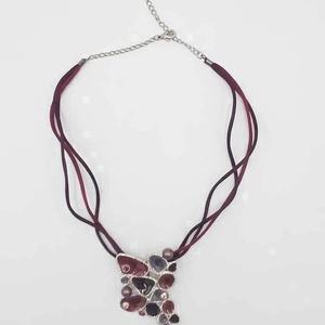 Colier elegant cu pandantiv multicolor � design modern - bijuterii - coliere - coliere cu multiple șiruri - Artynos.ro