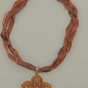 Pandantiv vintage cu lanț recuperat și reparat manual. - bijuterii - coliere - coliere cu multiple șiruri - Artynos.ro