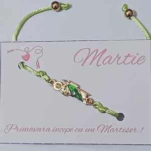 Bratara martisor cu snur verde reglabil, realizata pe snur textil impletit, cu sistem de ajustare prin nod culisant - Artynos.ro
