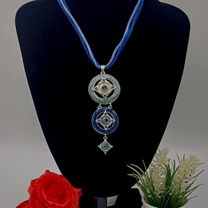 Colier elegant cu pandantive multiplu � nuanțe de albastru ,turqoise. - bijuterii - coliere - pandative - Artynos.ro