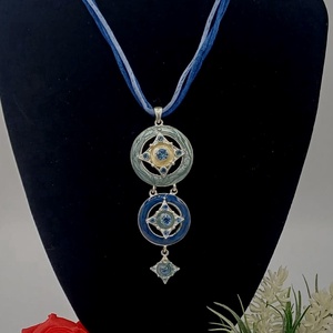 Colier elegant cu pandantive multiplu � nuanțe de albastru ,turqoise. - bijuterii - coliere - pandative - Artynos.ro