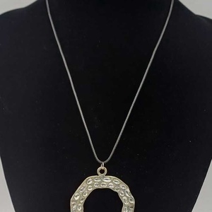 Colier cu pandantiv circular  - bijuterii - coliere - pandative - Artynos.ro