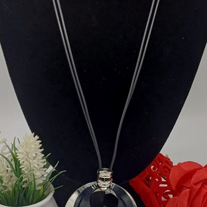 Colier lung cu pandantiv circular � design modern - bijuterii - coliere - pandative - Artynos.ro