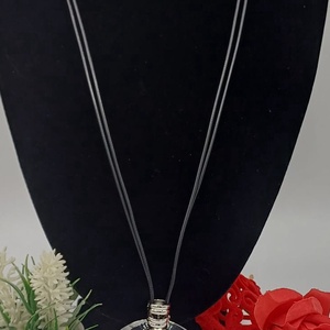 Colier lung cu pandantiv circular � design modern - bijuterii - coliere - pandative - Artynos.ro