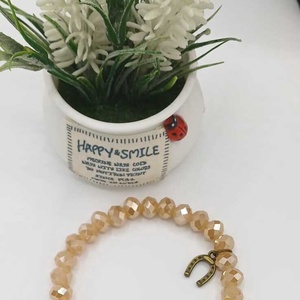 Brățară elegantă din pietre fațetate, în nuanțe calde de bej-auriu - bijuterii - brățări - brățări din perle - Artynos.ro