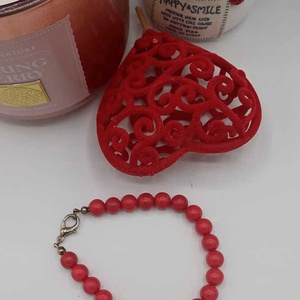 Brățară cu mărgele di sticla roșii � simbol al pasiunii - bijuterii - brățări - brățări din mărgele - Artynos.ro