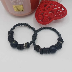 Brățari masculine,realizate manual pe fir de sârmă metalică,cu margele plate de lava vulcanica. - bijuterii - brățări - brățări din pietre semiprețioase - Artynos.ro