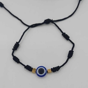 Bratara delicata realizata pe snur textil negru, ajustabil, cu noduri decorative lucrate manual. , Bijuterii, Bratari, Bratari impletite, Confectionarea bijuteriilor, ARTYNOS