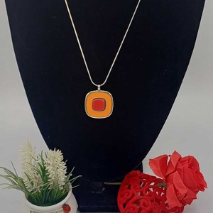 Set de bijuterii minimalist, compus din colier și cercei asortați. - bijuterii - coliere - coliere cu pandative - Artynos.ro