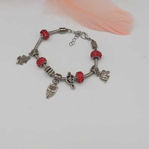 Brățară tip charm, cu influență Pandora-style, realizată din metal argintiu (aliaj) - bijuterii - brățări - brățări din pietre semiprețioase - Artynos.ro