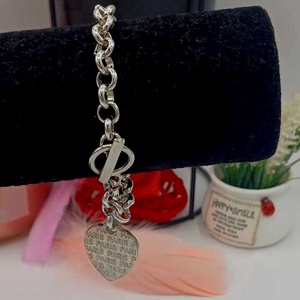  brățară elegantă, cu aer urban-chic, realizată din lanț metalic argintiu cu zale rotunde - bijuterii - brățări - brățări din pietre semiprețioase - Artynos.ro