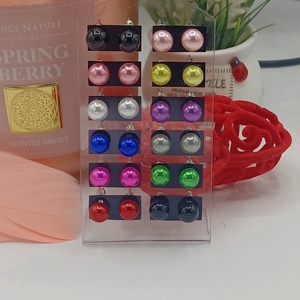 Cercei tip stud cu perle colorate - bijuterii - cercei - cercei din mărgele - Artynos.ro