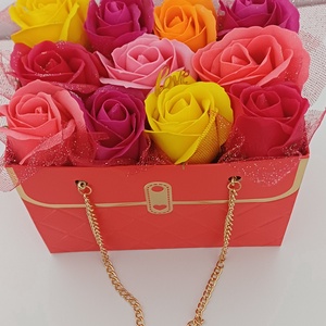 Gentuța trandafiri sapun - casă & stil de viață - decorațiuni de casă - accesorii florale - buchete de flori - Artynos.ro