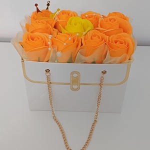 Gentuța cu trandafiri din sapun - accessorii și unelte - mărgea, componente de bijuterii - alte piese - Artynos.ro