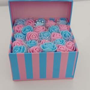 Cutie cu trandafiri din sapun. - casă & stil de viață - decorațiuni de casă - accesorii florale - buchete de flori - Artynos.ro