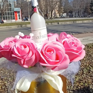 Ornament sapun si sampanie - casă & stil de viață - decorațiuni de casă - accesorii florale - cutii cu flori - Artynos.ro