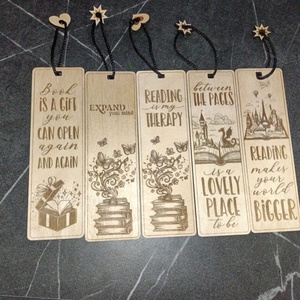 SEMN DE CARTE DIN LEMN � GRAVAT CU SUFLET - cărți și creații cu tematică muzicală, cadouri - semn de carte - Artynos.ro