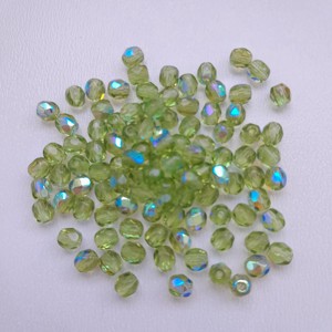 Margele cehe din sticla lustruita - 4mm - 100 buc / pachet - verde colorat, , , ARTYNOS