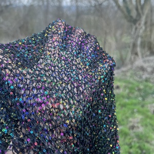 Șal artizanal cu paiete � Accesoriu glam unic - îmbrăcăminte și modă - eșarfe, pălării, fularuri - șaluri - Artynos.ro