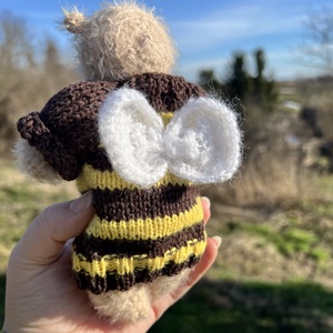 Misi, ursulețul-albinuță � jucărie artizanală unică � - jucării și echipamente pentru copii - plușuri - ursuleț de pluș - Artynos.ro