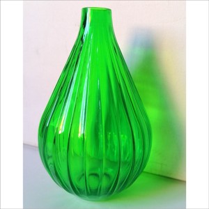 Vază mică din sticlă cu efect de uraniu, în stil vintage - casă & stil de viață - decorațiuni de casă - decorațiuni de masă și rafturi - boluri decorative - Artynos.ro