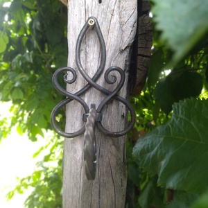 Cuier de perete din fier forjat - casă & stil de viață - accesorii pentru casă și grădină - decorațiuni exterioare și de grădină - Artynos.ro