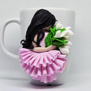 Cana personalizata, handmade, cu fetita si flori � decor 3D din lut polimeric (FIMO), 300 ml - Artynos.ro