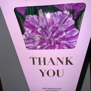 Aranjament cu flori  - casă & stil de viață - decorațiuni de casă - accesorii florale - cutii cu flori - Artynos.ro