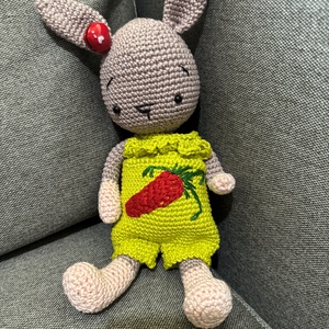 Iepurașul Morcovel - jucării și echipamente pentru copii - jucării și accesorii pentru copii - păpuși de joacă - Artynos.ro