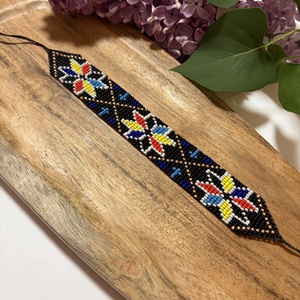 Bratara din margele handmade, Bijuterii, Bratari, Bratari din margele, Tesatura, Produs potrivit pentru tinute casual sau traditionale.
Bratara este usoara, confortabila si ajustab..., ARTYNOS