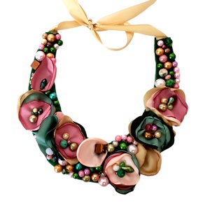 Colier floral Elize - Artynos.ro