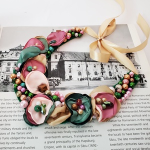 Colier floral Elize - bijuterii - coliere - coliere din perle - Artynos.ro
