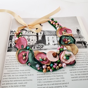Colier floral Elize - bijuterii - coliere - coliere din perle - Artynos.ro